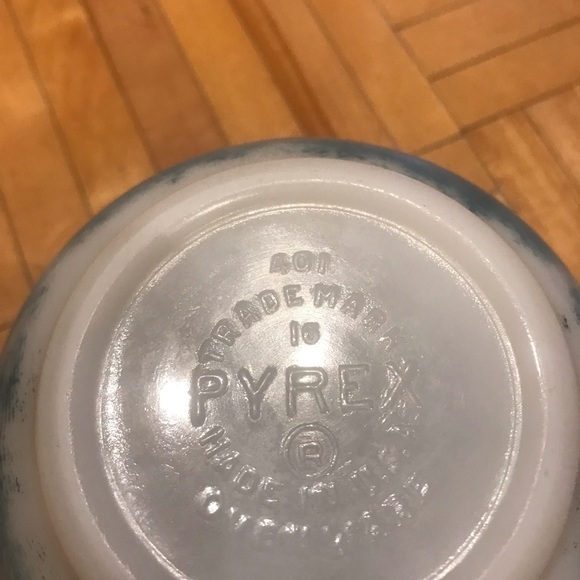 Vintage PYREX #401 early primary colours collection mixing bowl​​​​​​​​​ - Picture 5 of 8